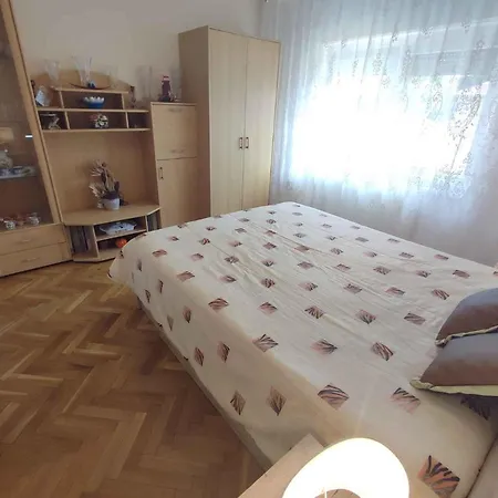 Apartment In Siofok/balaton 19786 *